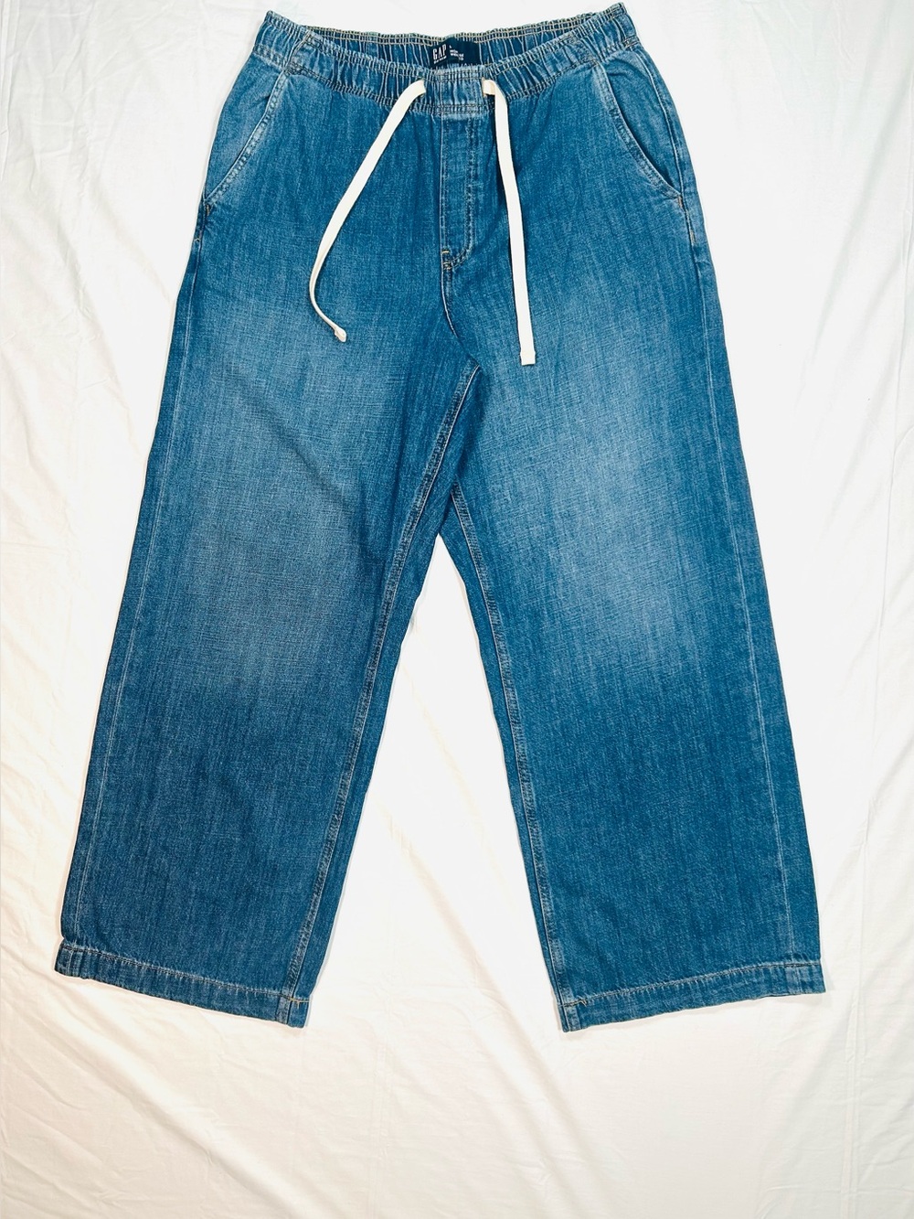 NWOT Gap High Rise Wide Leg Pull-on Jeans